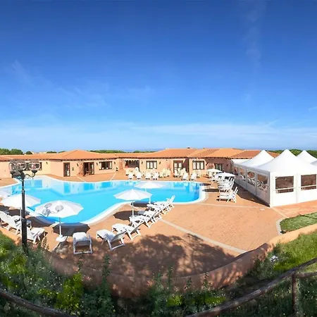 Ferienhaus Vignola Baia Dei Mirti M3